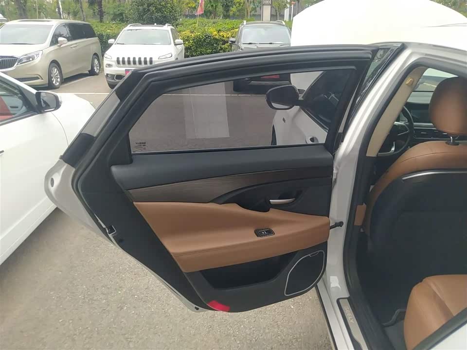 Geely Borui
