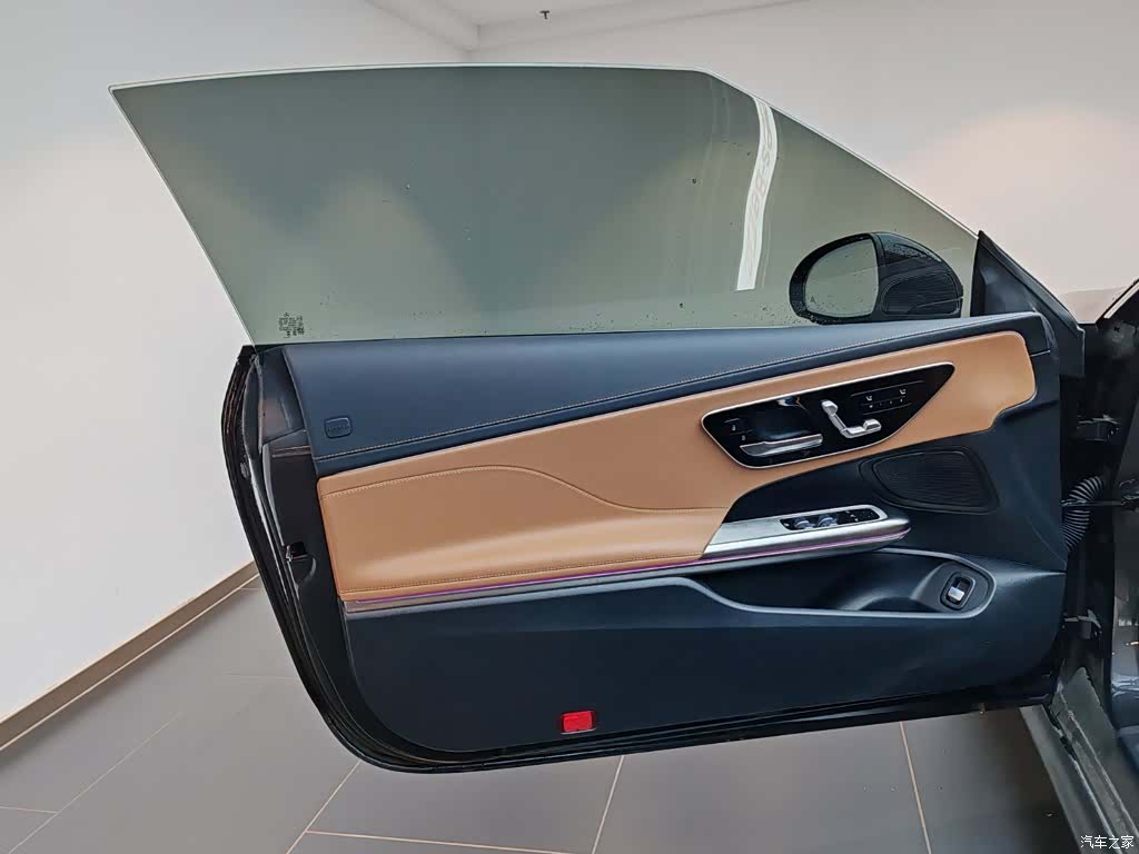 Mercedes-Benz CLE, 2025 13