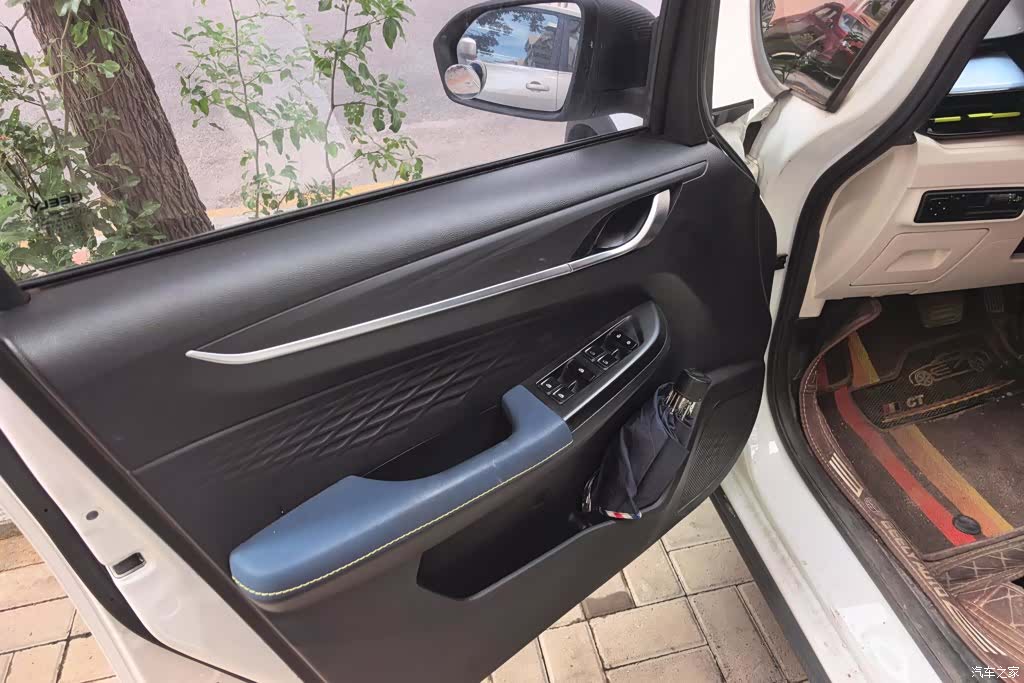 Geely EX3, 2022 7