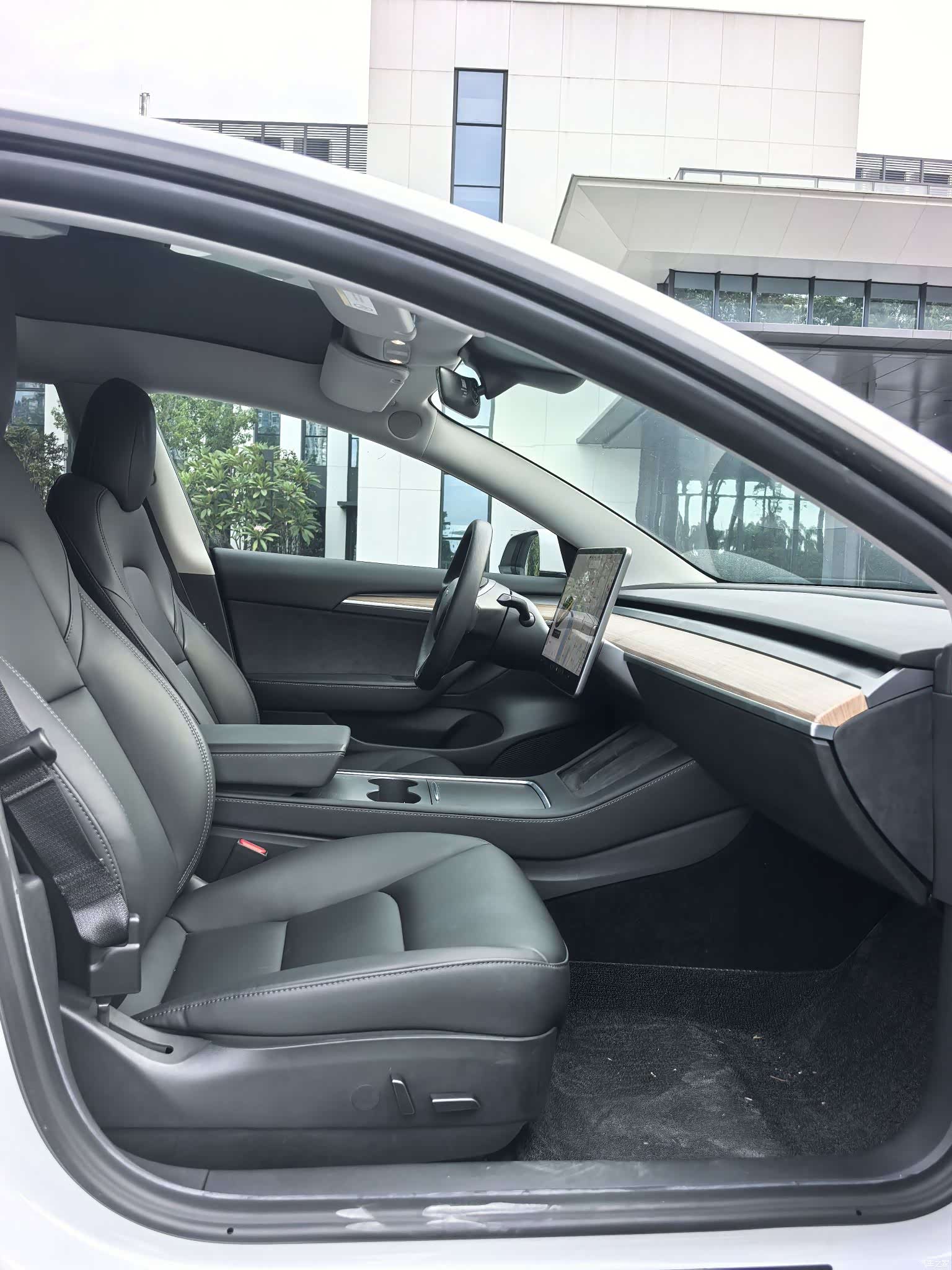 Tesla Model 3, 2021 15