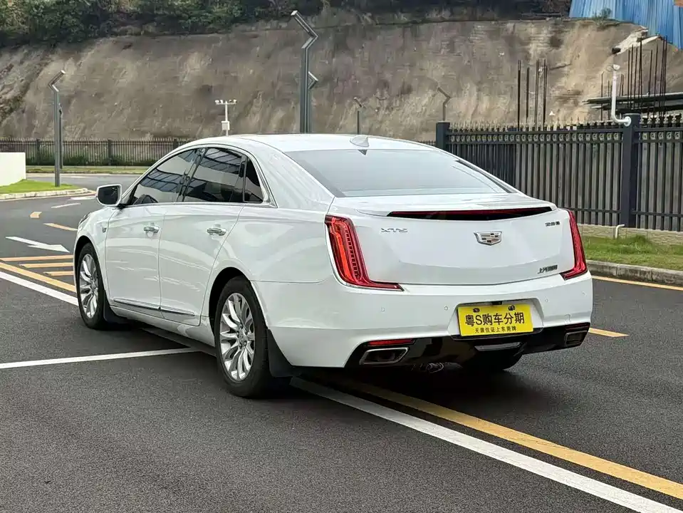 Cadillac XTS