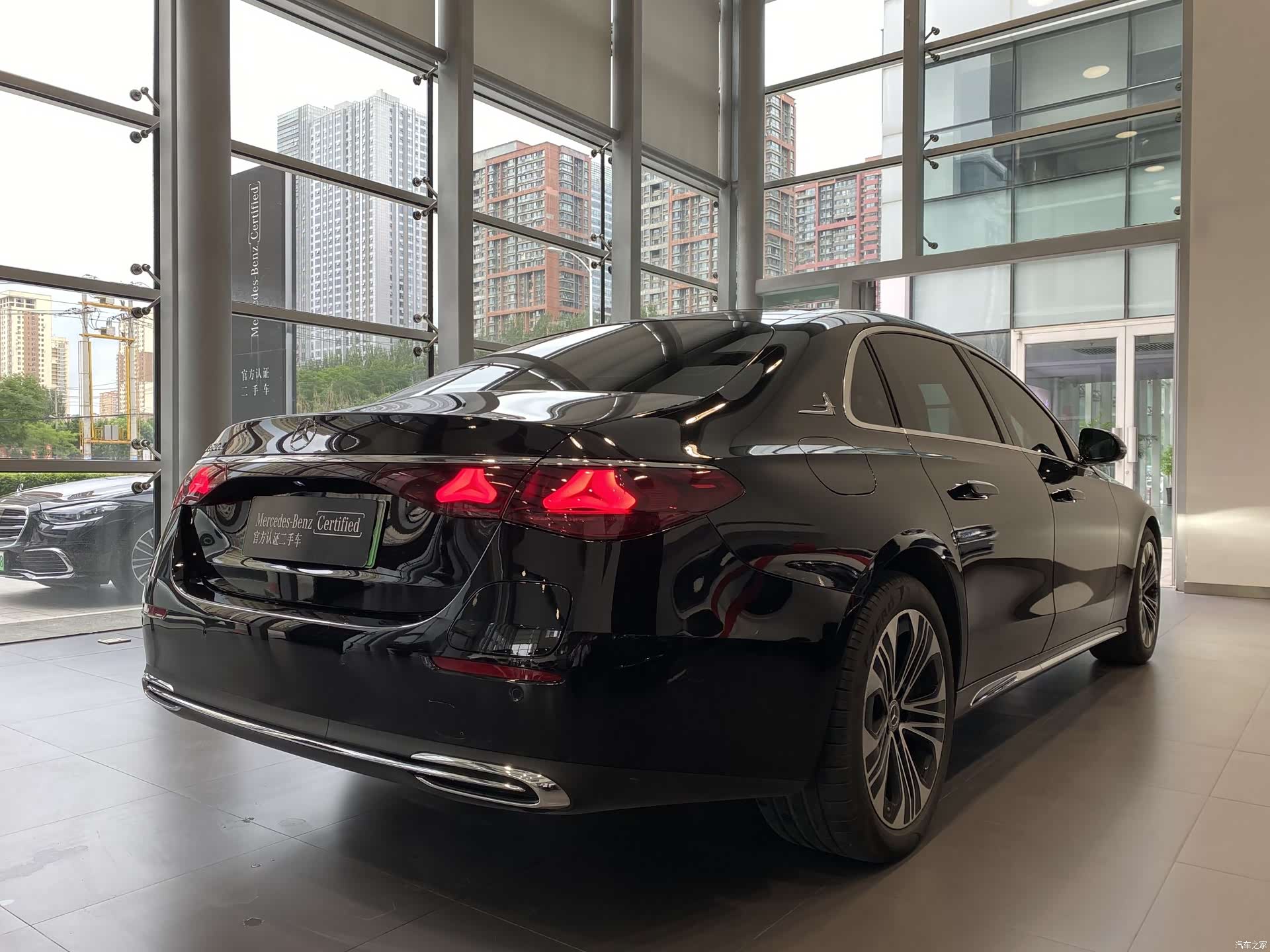 Mercedes-Benz E-Class, 2024 16