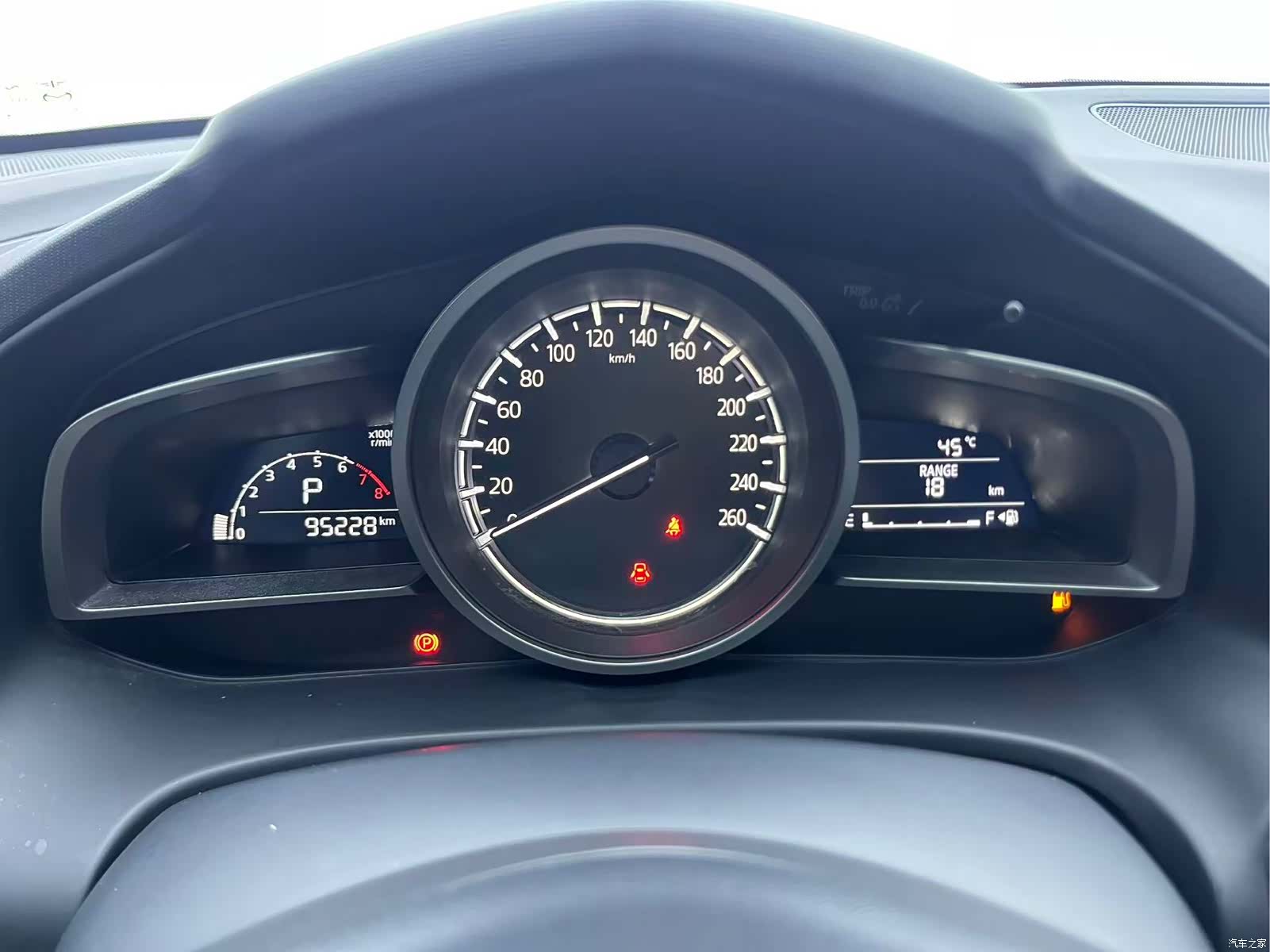 Mazda CX-4, 2020 12
