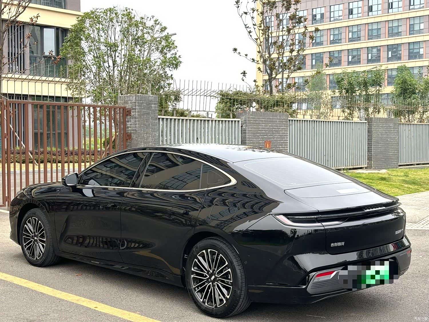 Geely 8, 2026 6
