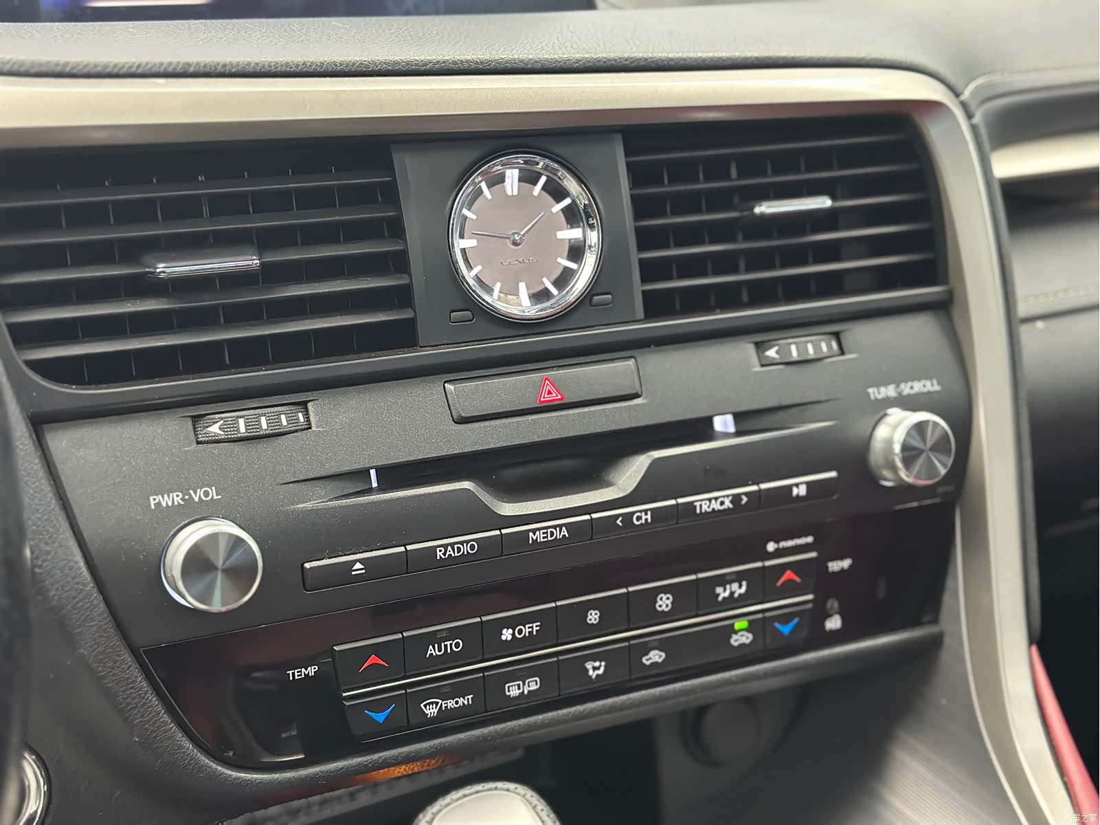Lexus RX, 2016 24