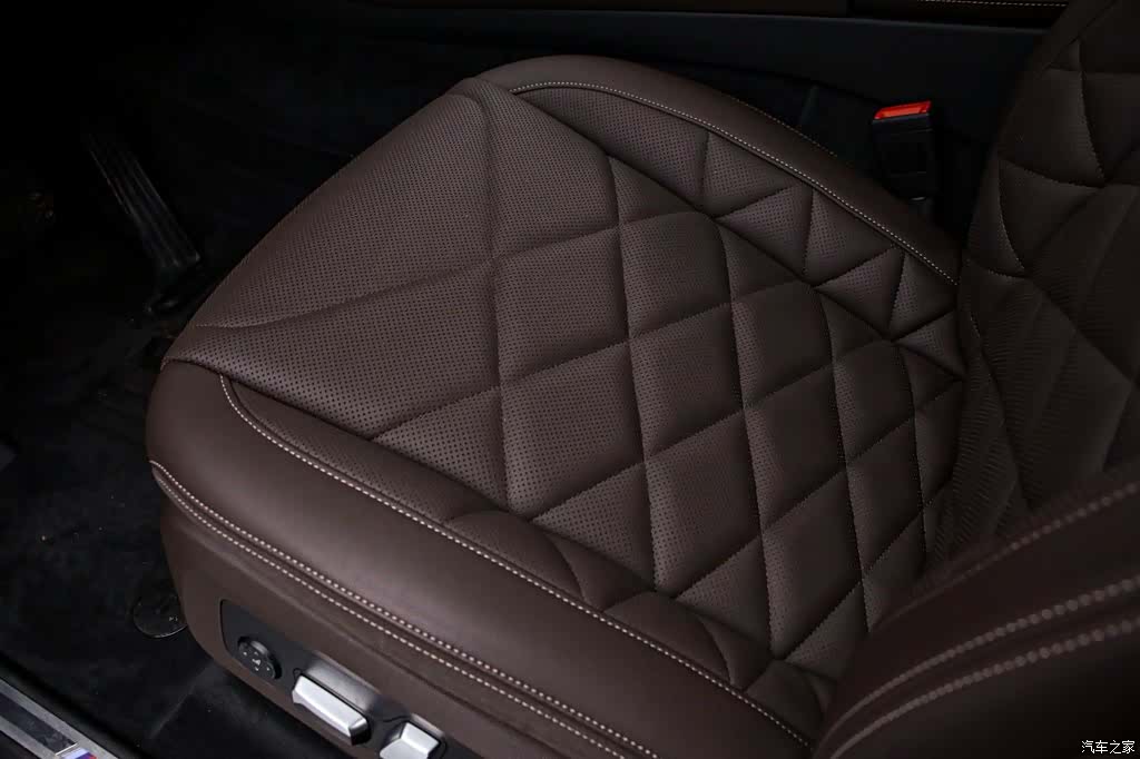 BMW X5, 2024 13