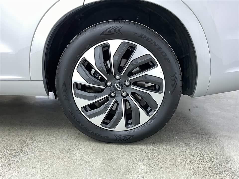 AITO Ask the world M7