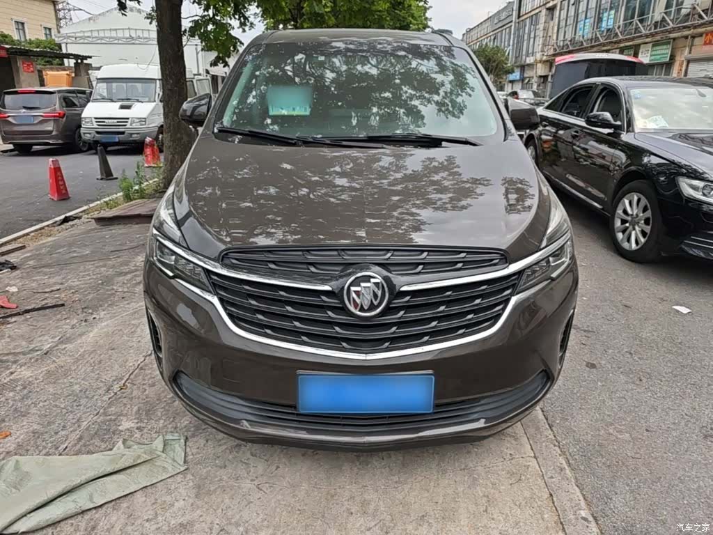 Buick GL8, 2021 3