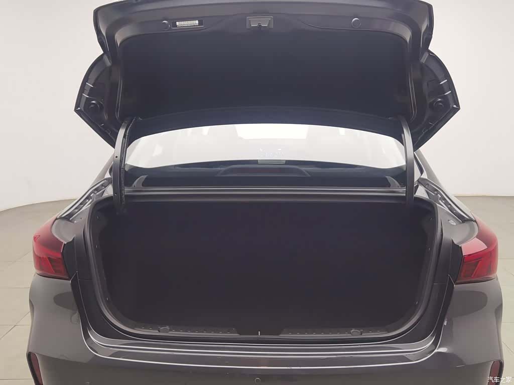 Changan Eado, 2021 16