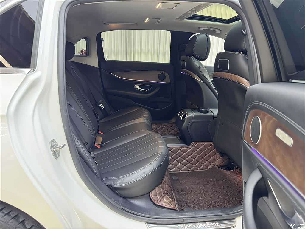 Mercedes-Benz E-Class, 2018 13