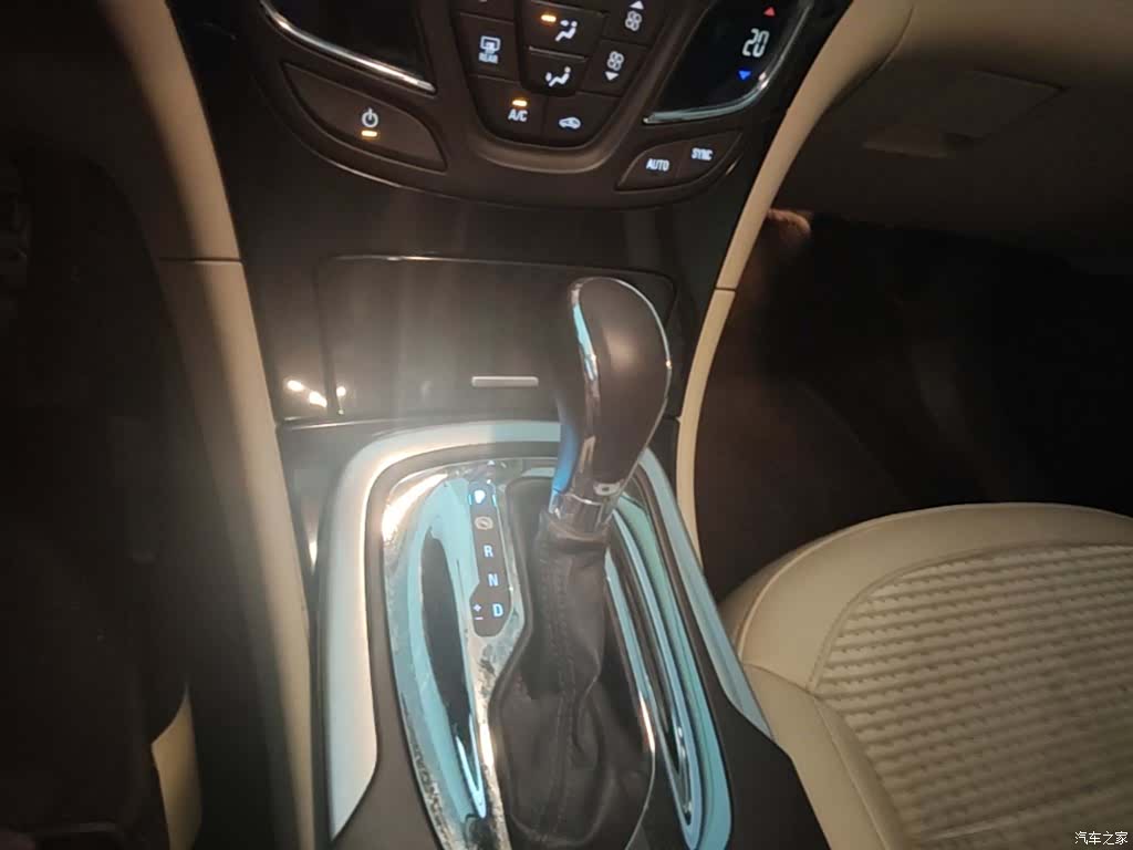 Buick Regal, 2016 10