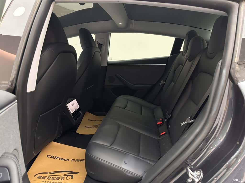 Tesla Model 3, 2024 9