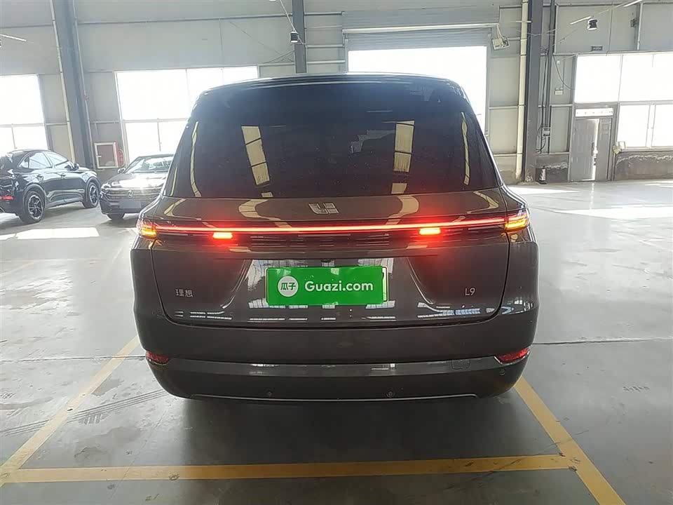 Li Auto Ideal L8