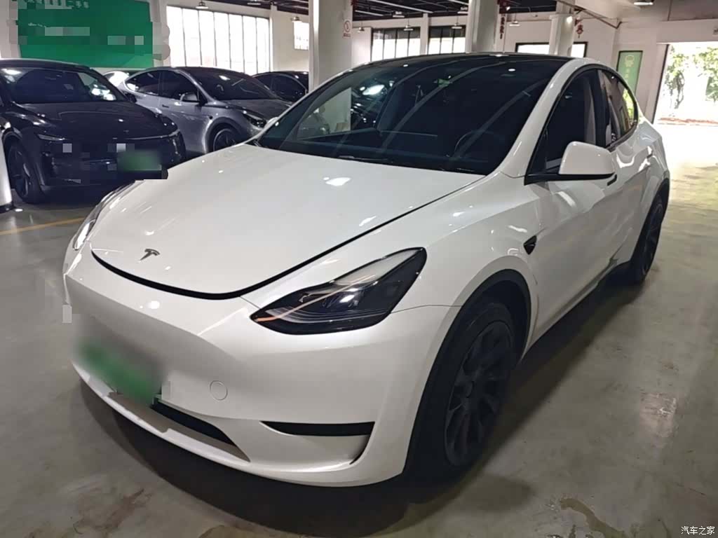 Tesla Model Y, 2024 2