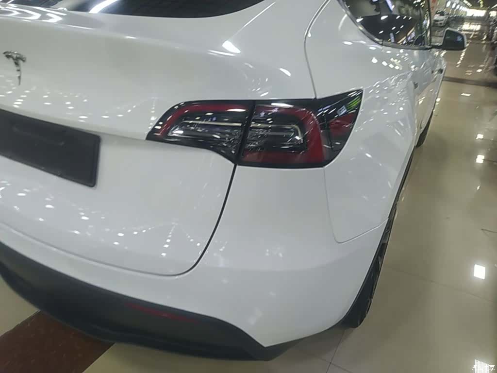 Tesla Model Y, 2021 8