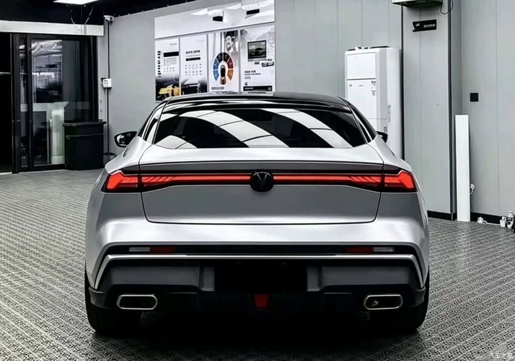 Changan UNI-V, 2023 8