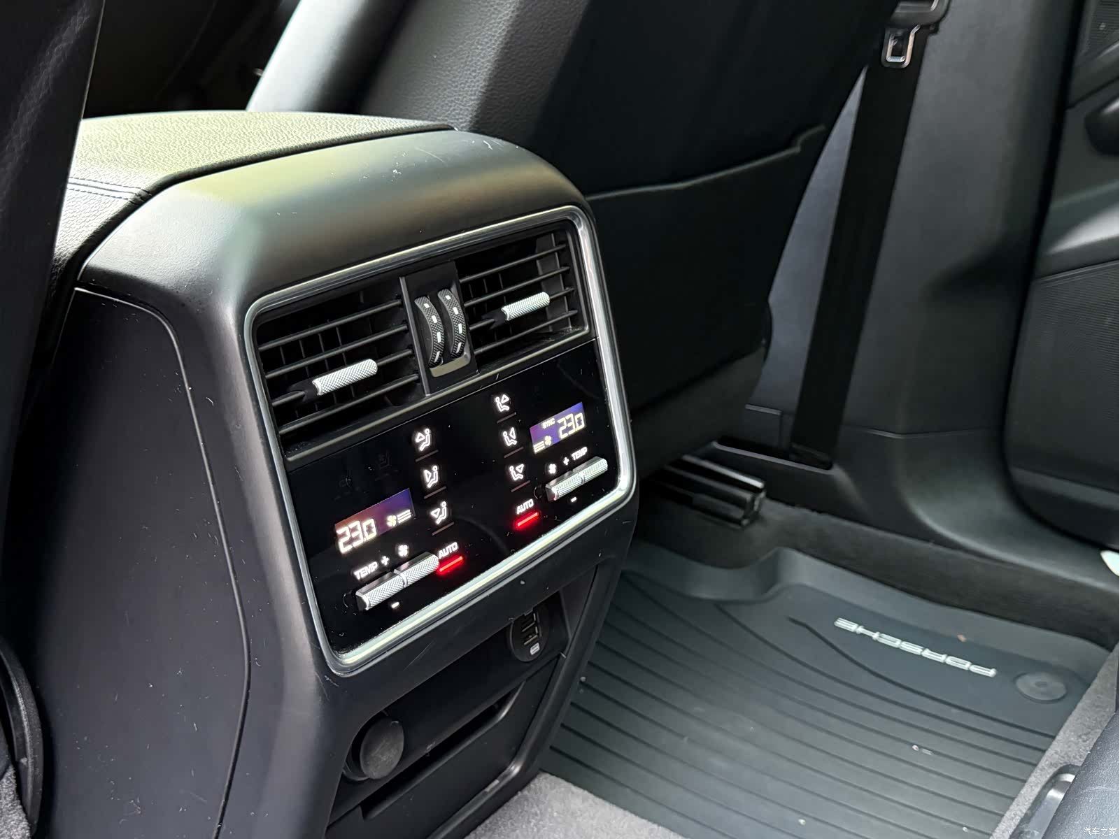 Porsche Cayenne, 2018 13