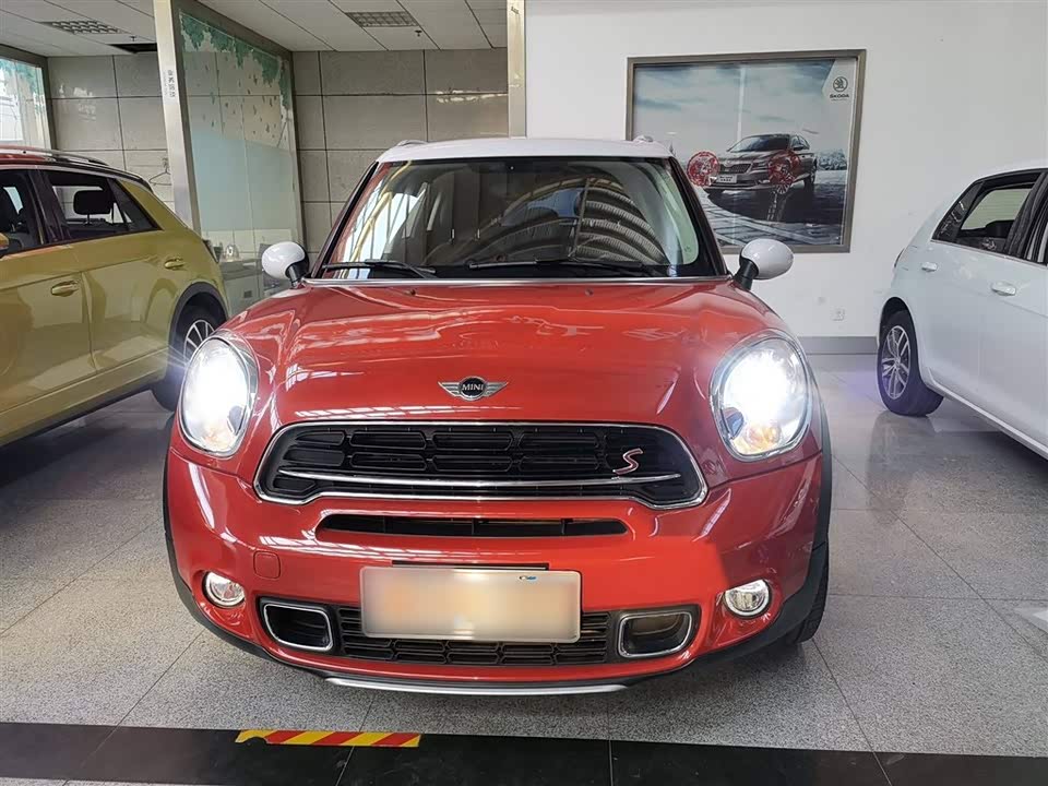 MINI COUNTRYMAN