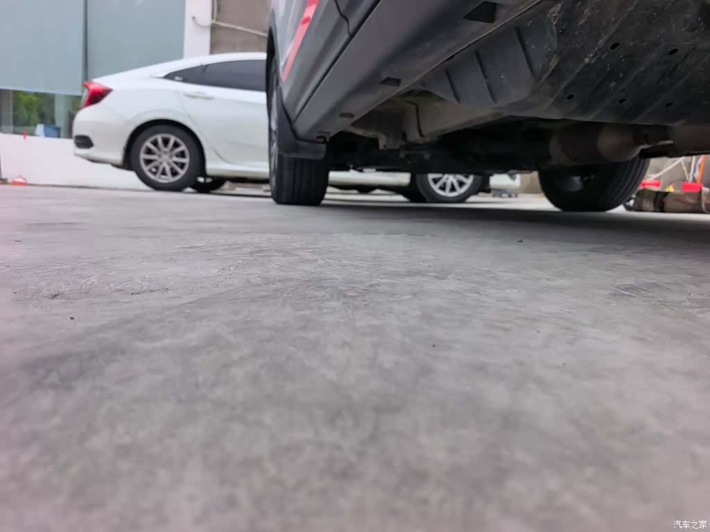 DongFeng AX7, 2022 22
