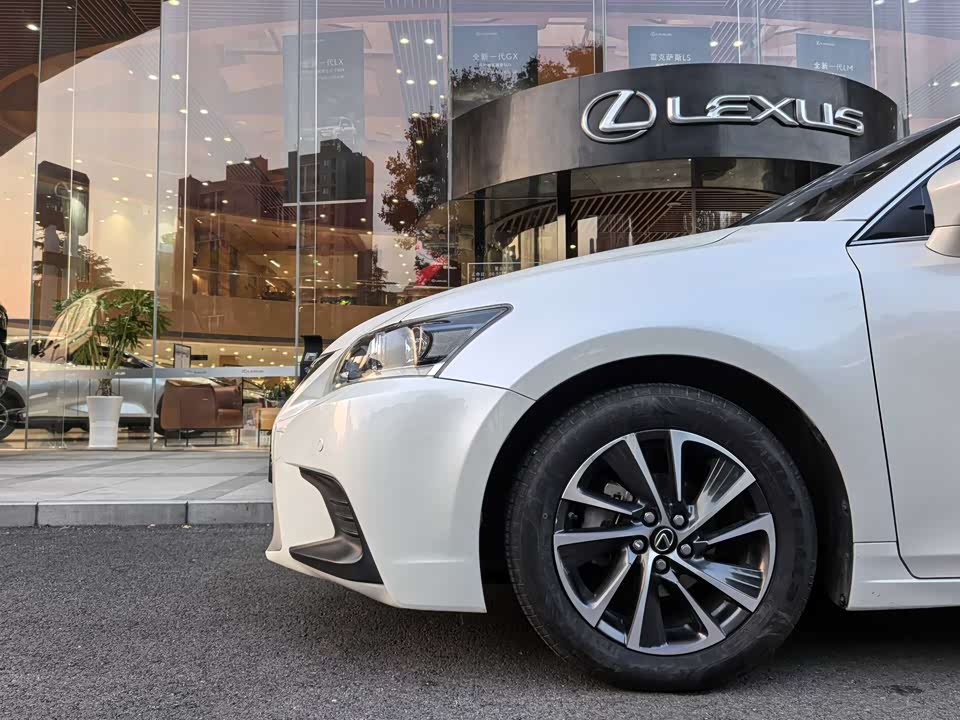 Lexus CT