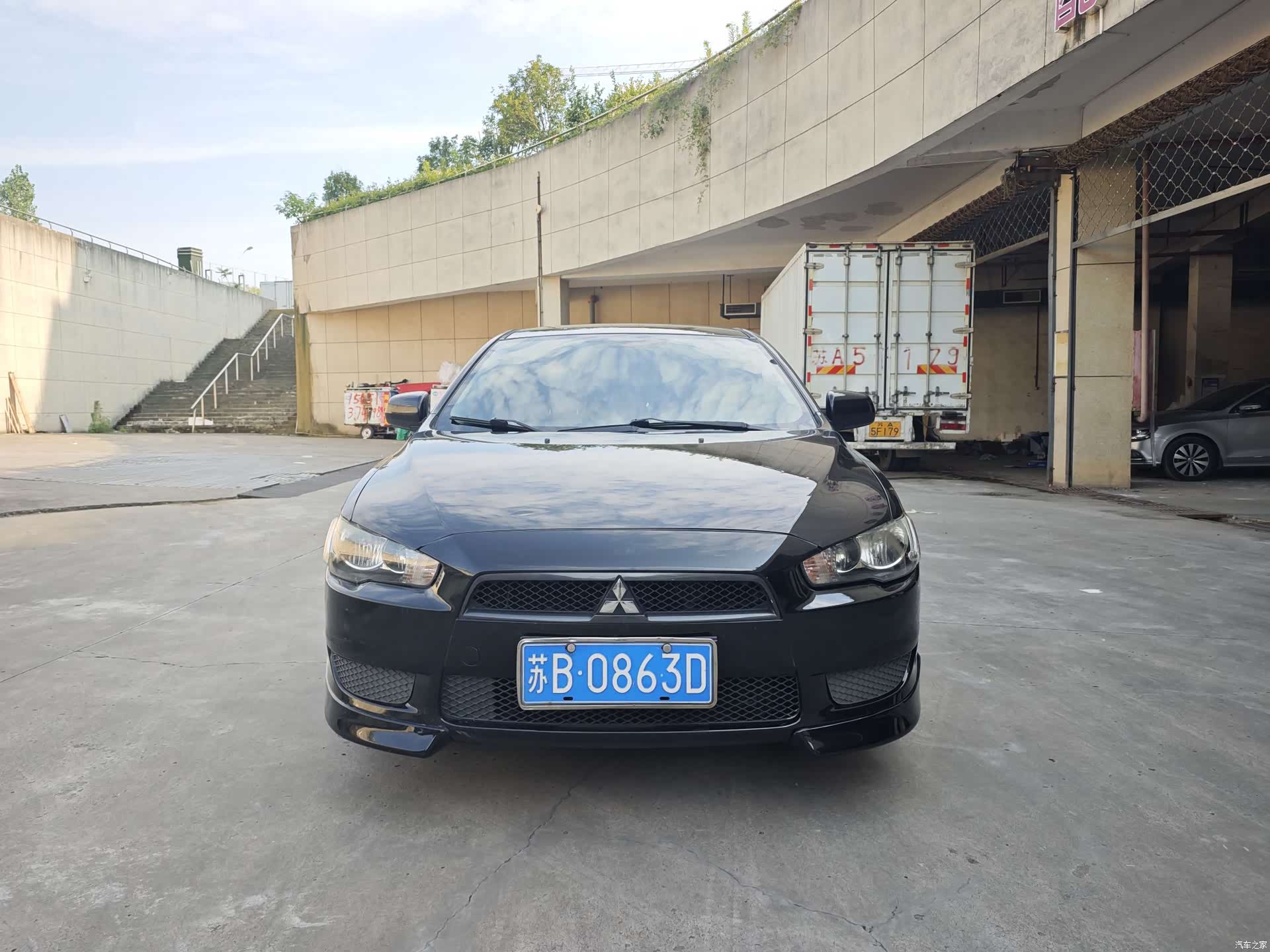 DongNanQiChe YARiS L, 2011 2