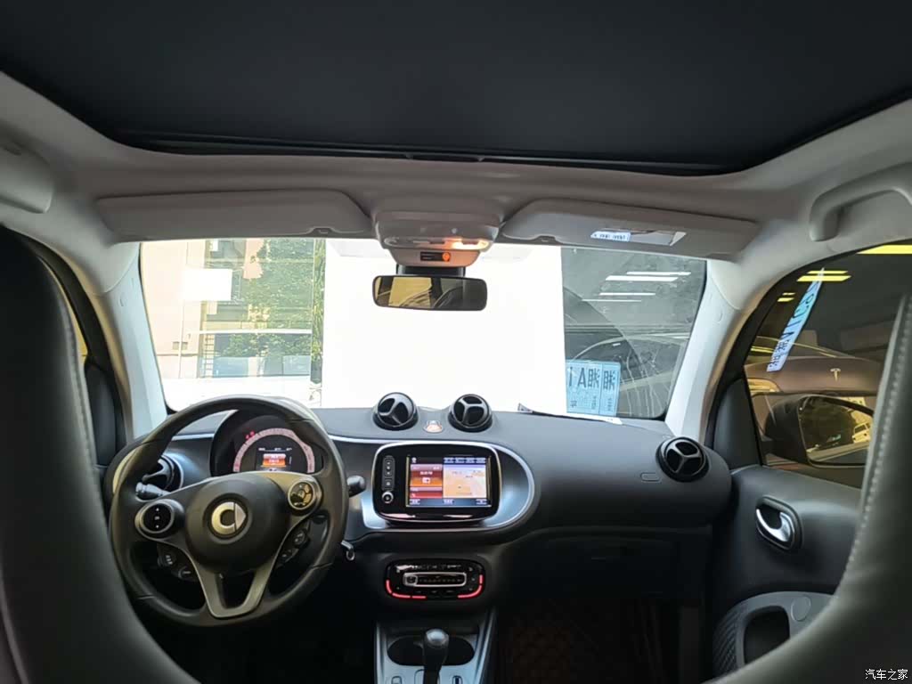 Smart Fortwo, 2019 18