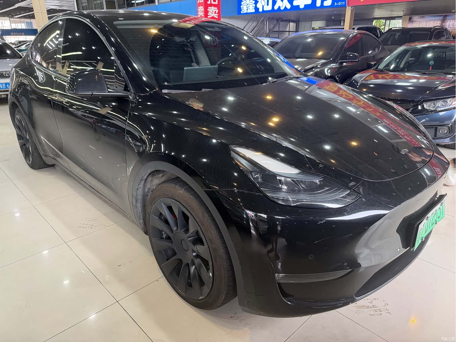 Tesla Model Y, 2022 3
