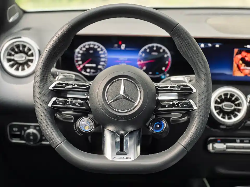 Mercedes-Benz GLB AMG