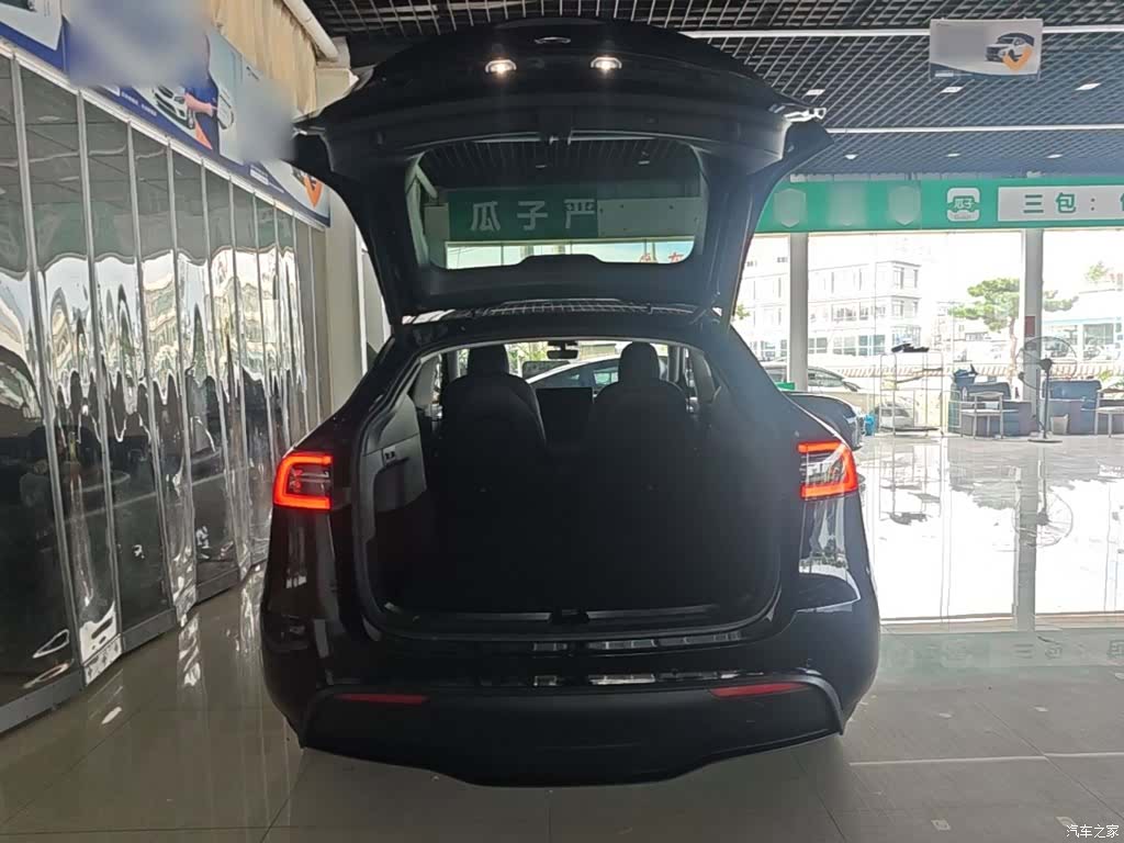 Tesla Model Y, 2021 19