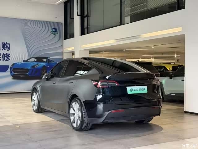 Tesla Model Y, 2021 9