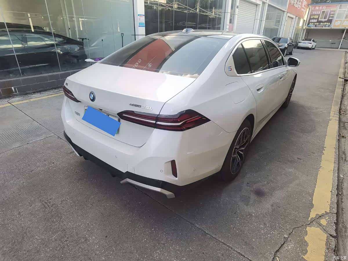 BMW i5, 2025 17
