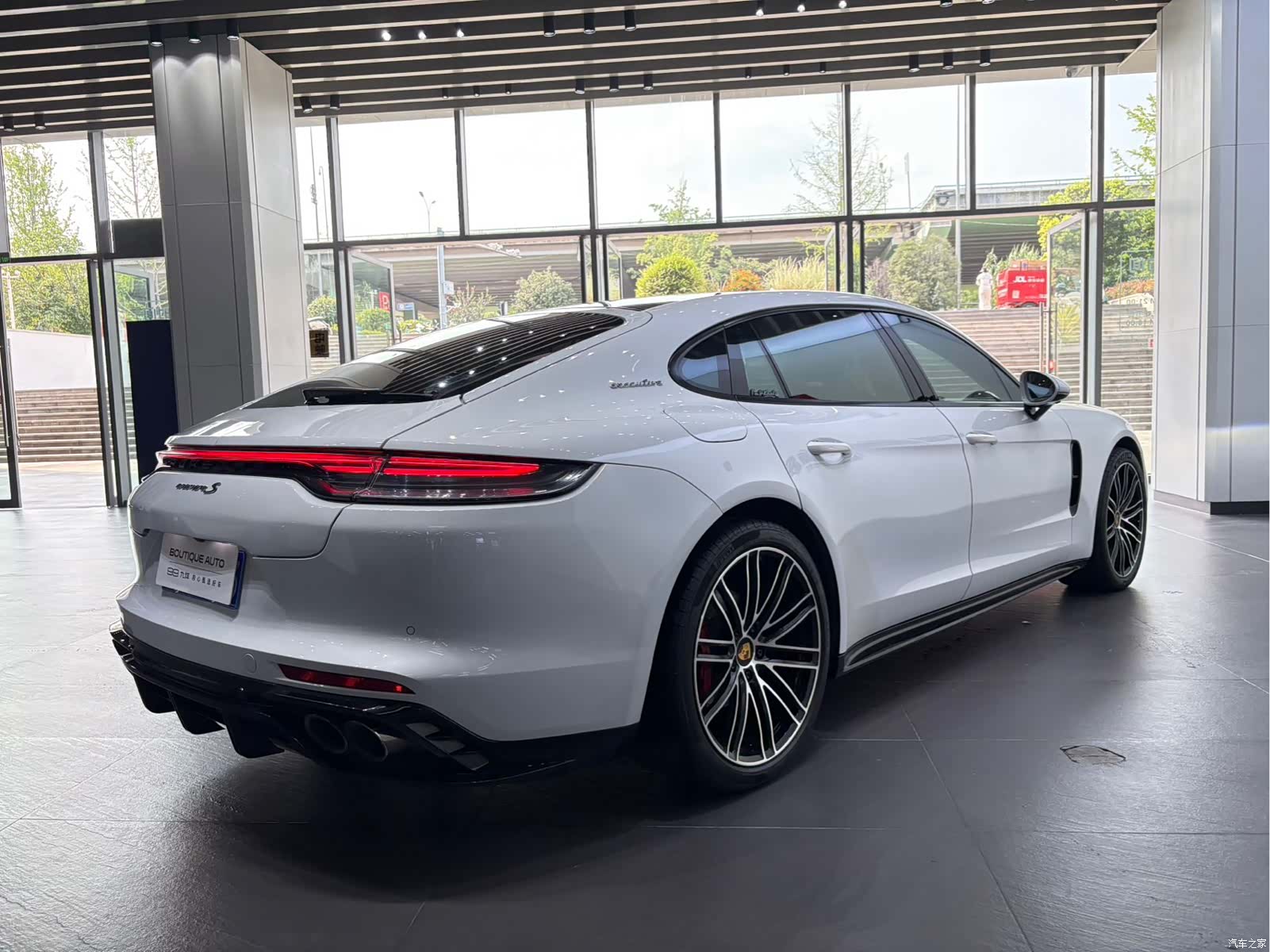 Porsche Panamera, 2018 6