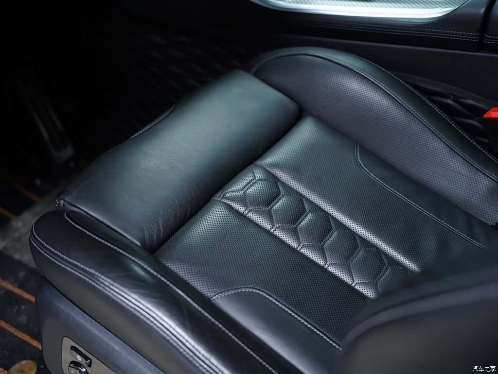 BMW X5, 2020 37