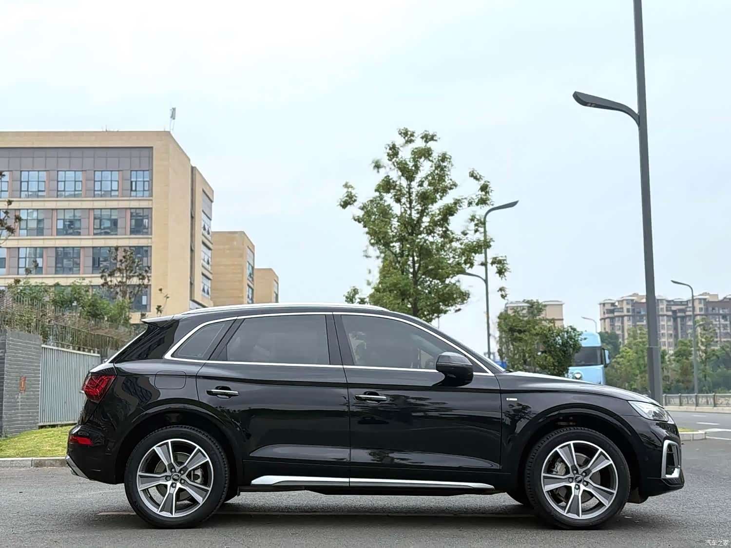 Audi Q5L, 2023 4