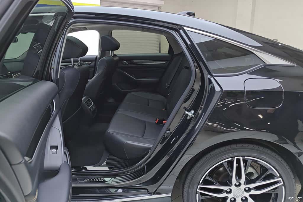 Honda Accord, 2022 11