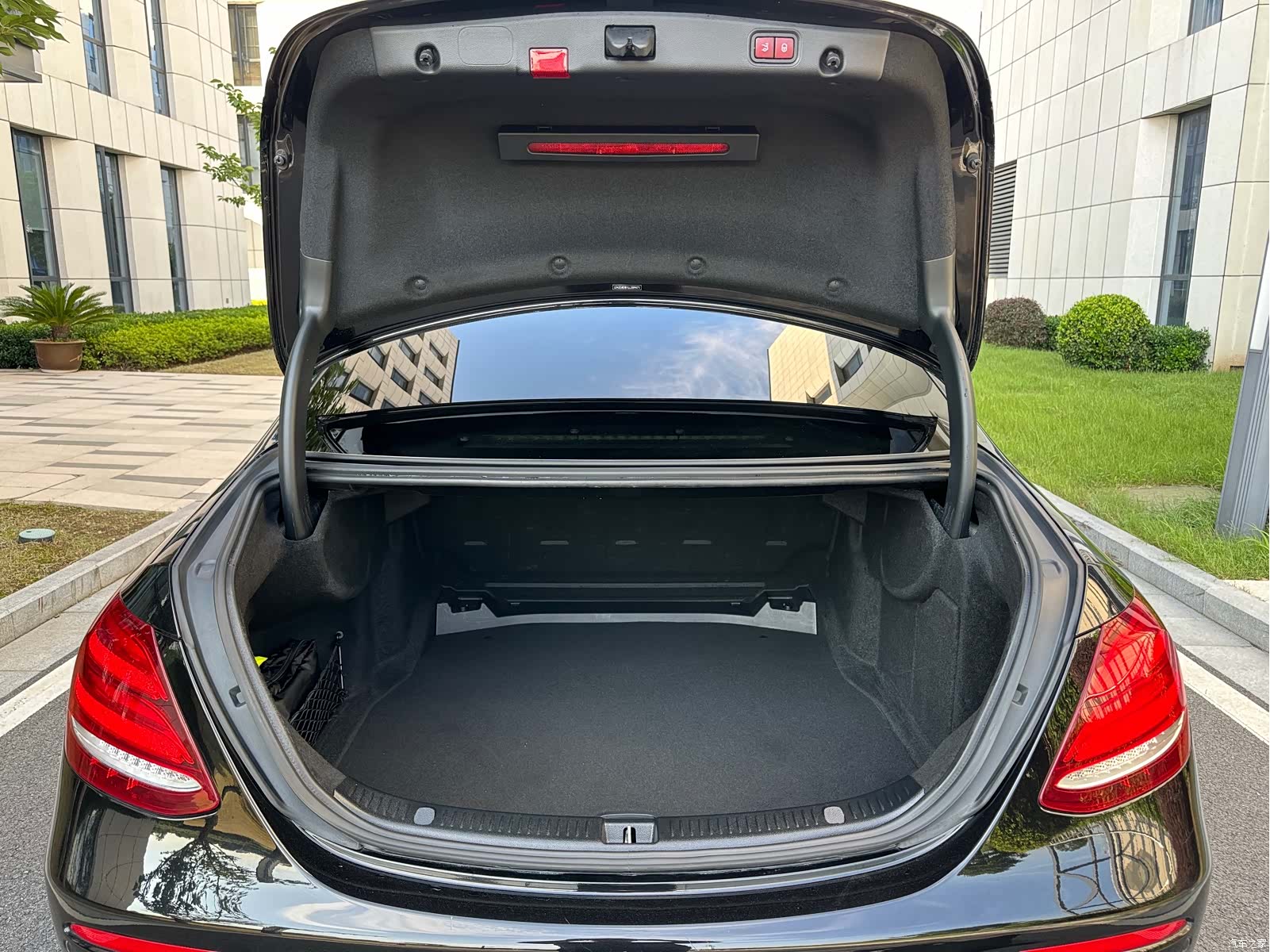 Mercedes-Benz E-Class, 2020 27