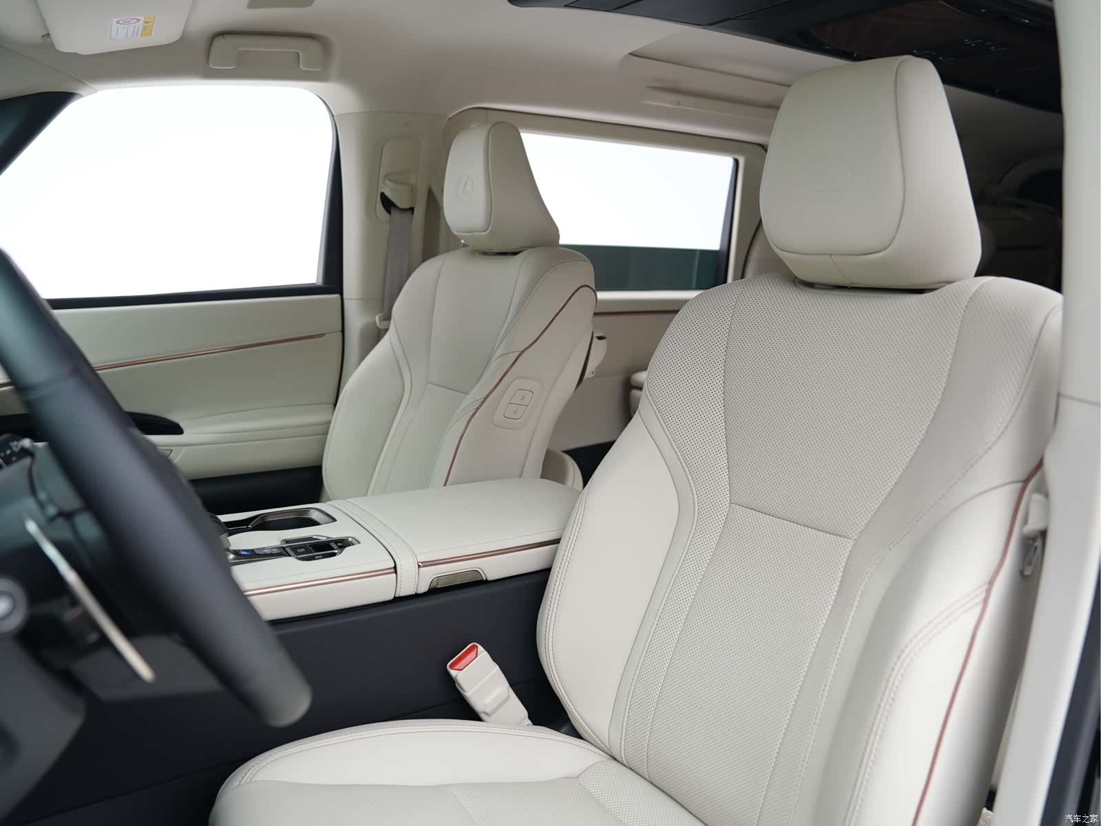 Lexus LM, 2026 20