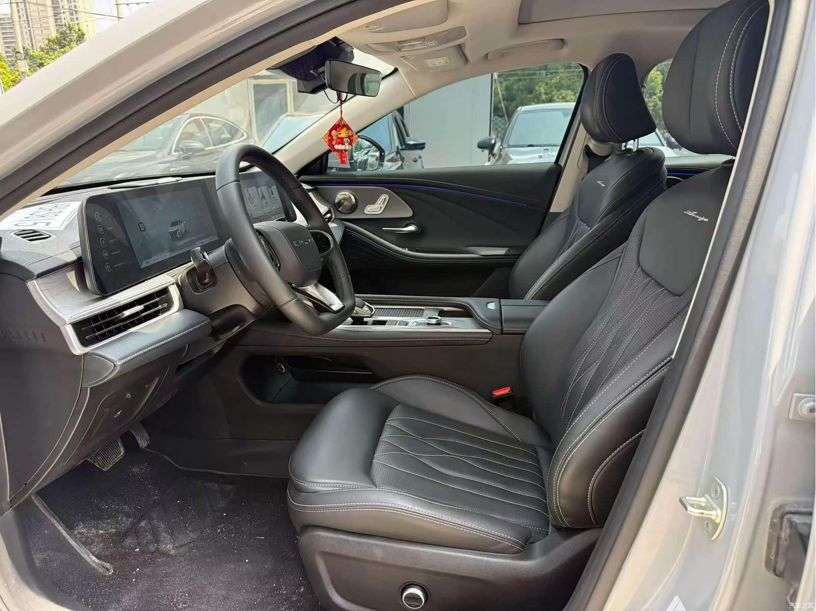 Chery Arrizo 8, 2022 4