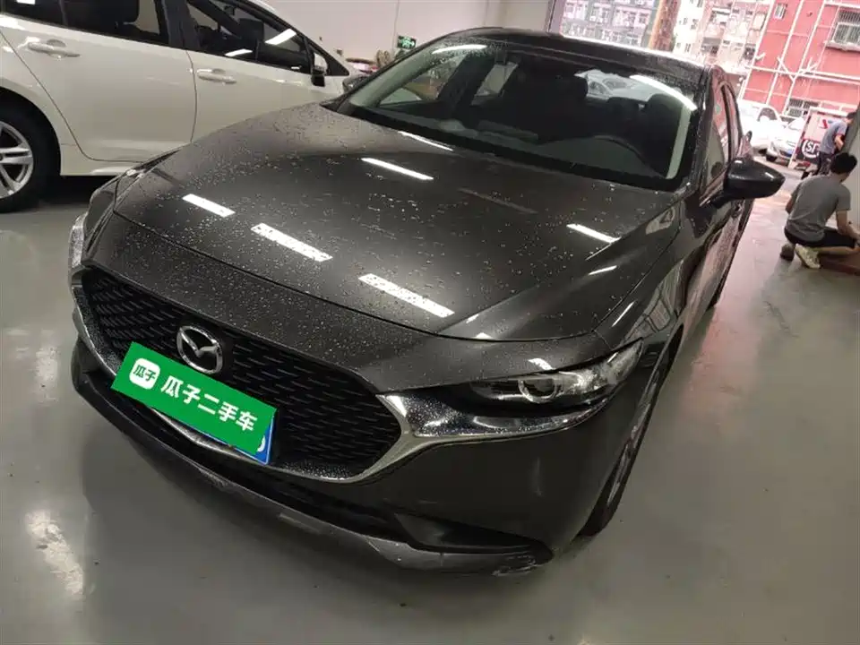 Mazda 3 Angkesaila