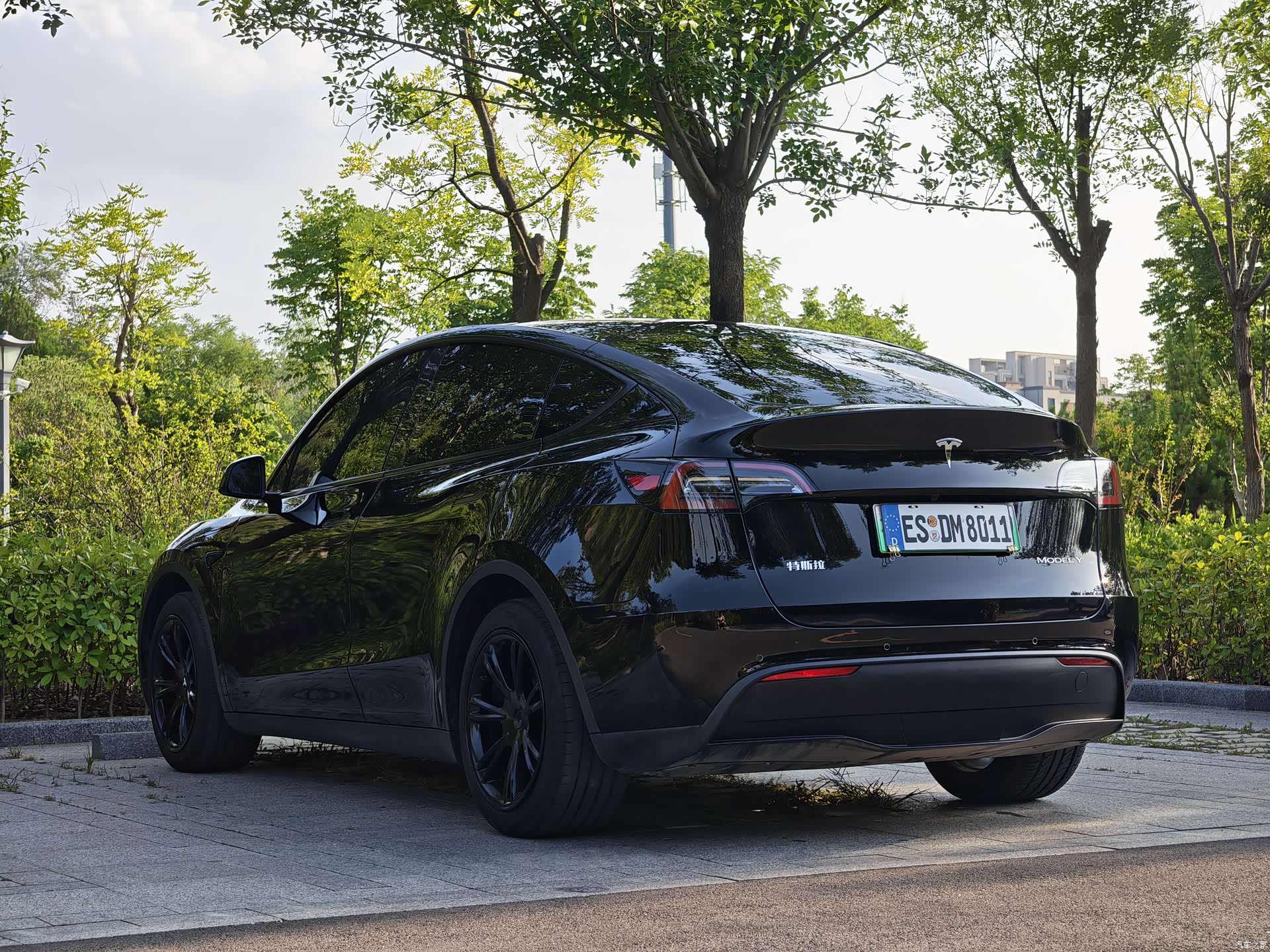 Tesla Model Y, 2024 9