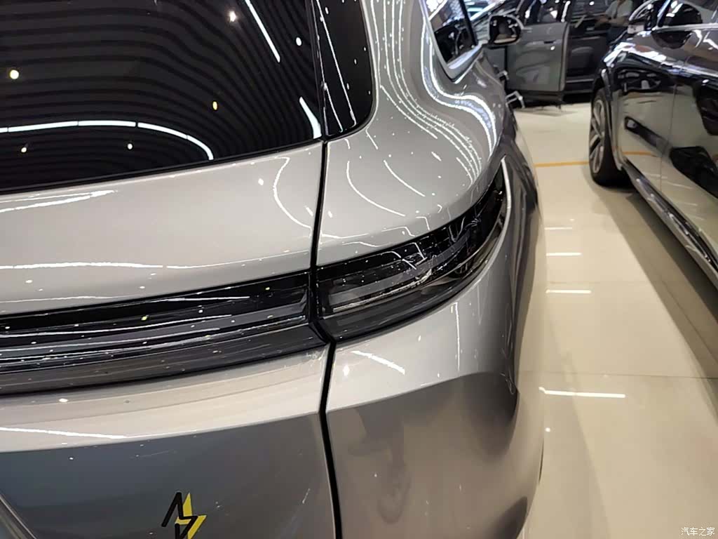 Li Auto L9, 2025 8