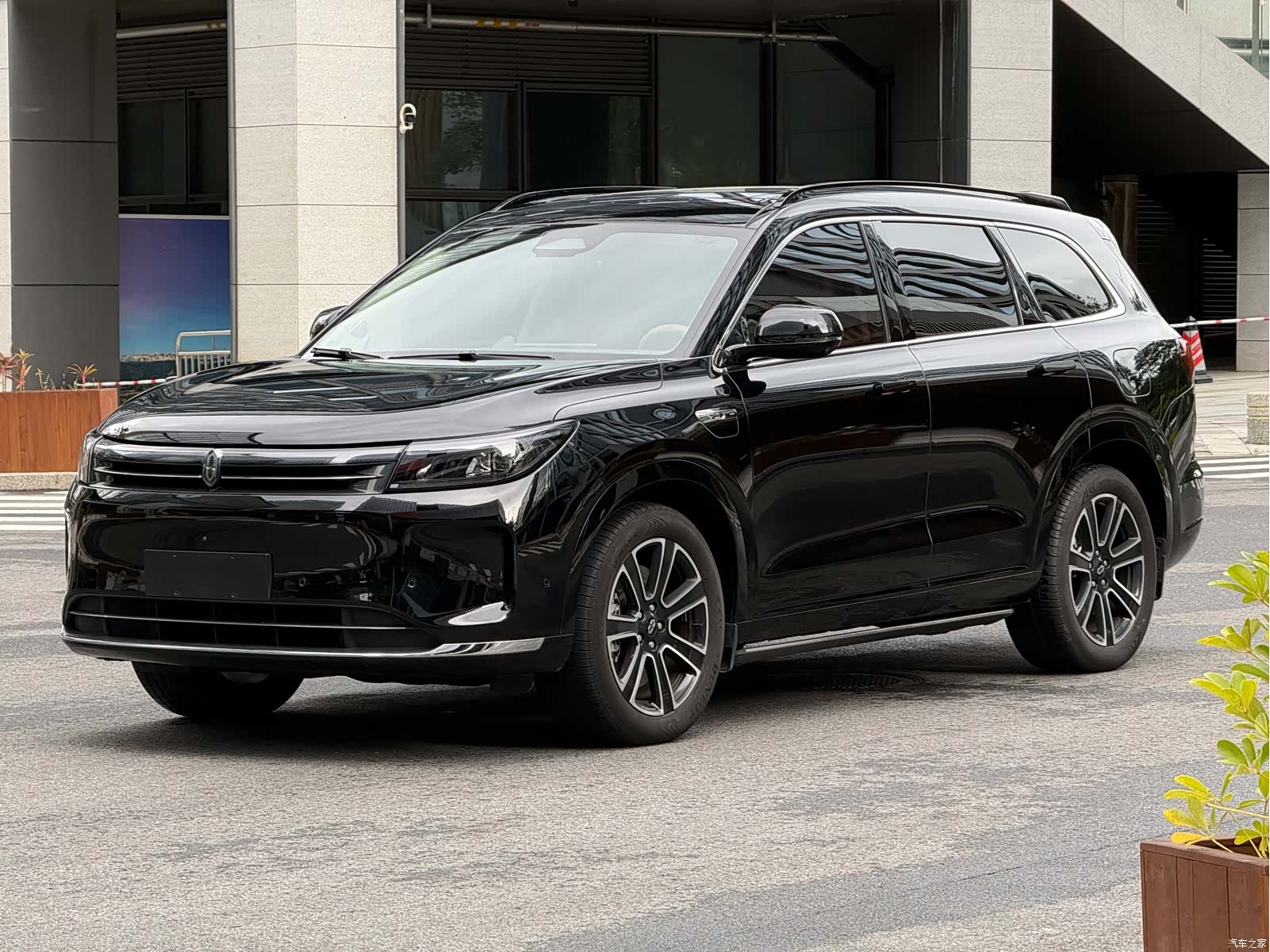 AITO M7, 2025 1