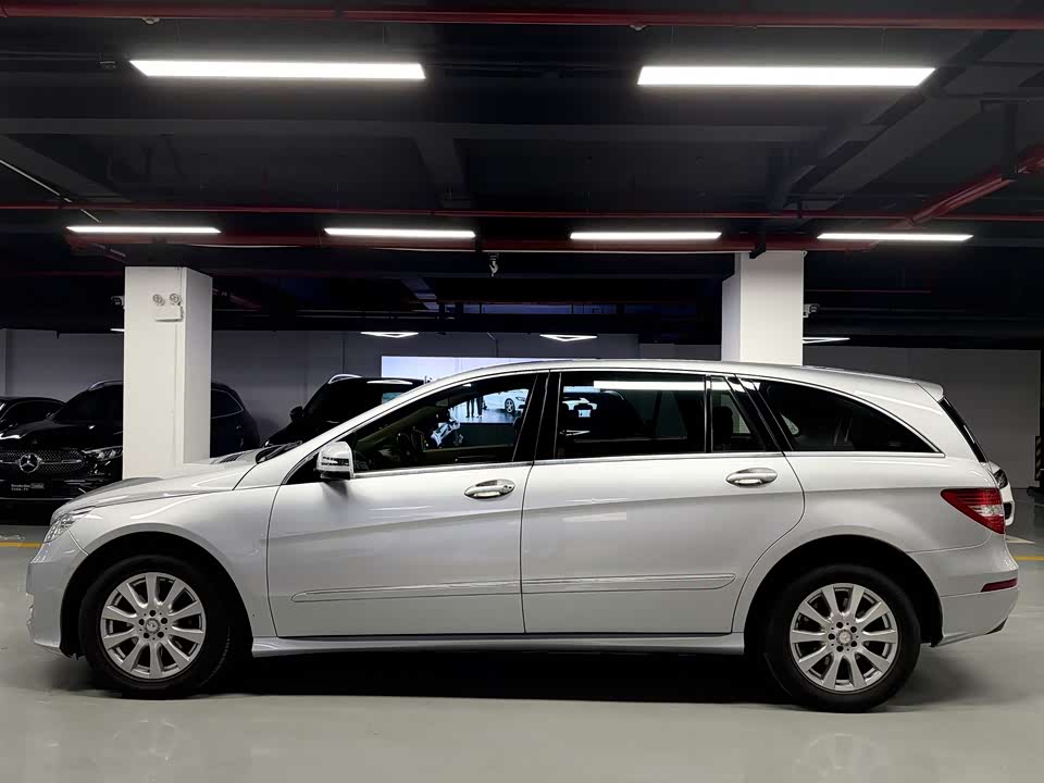 Mercedes-Benz R-class