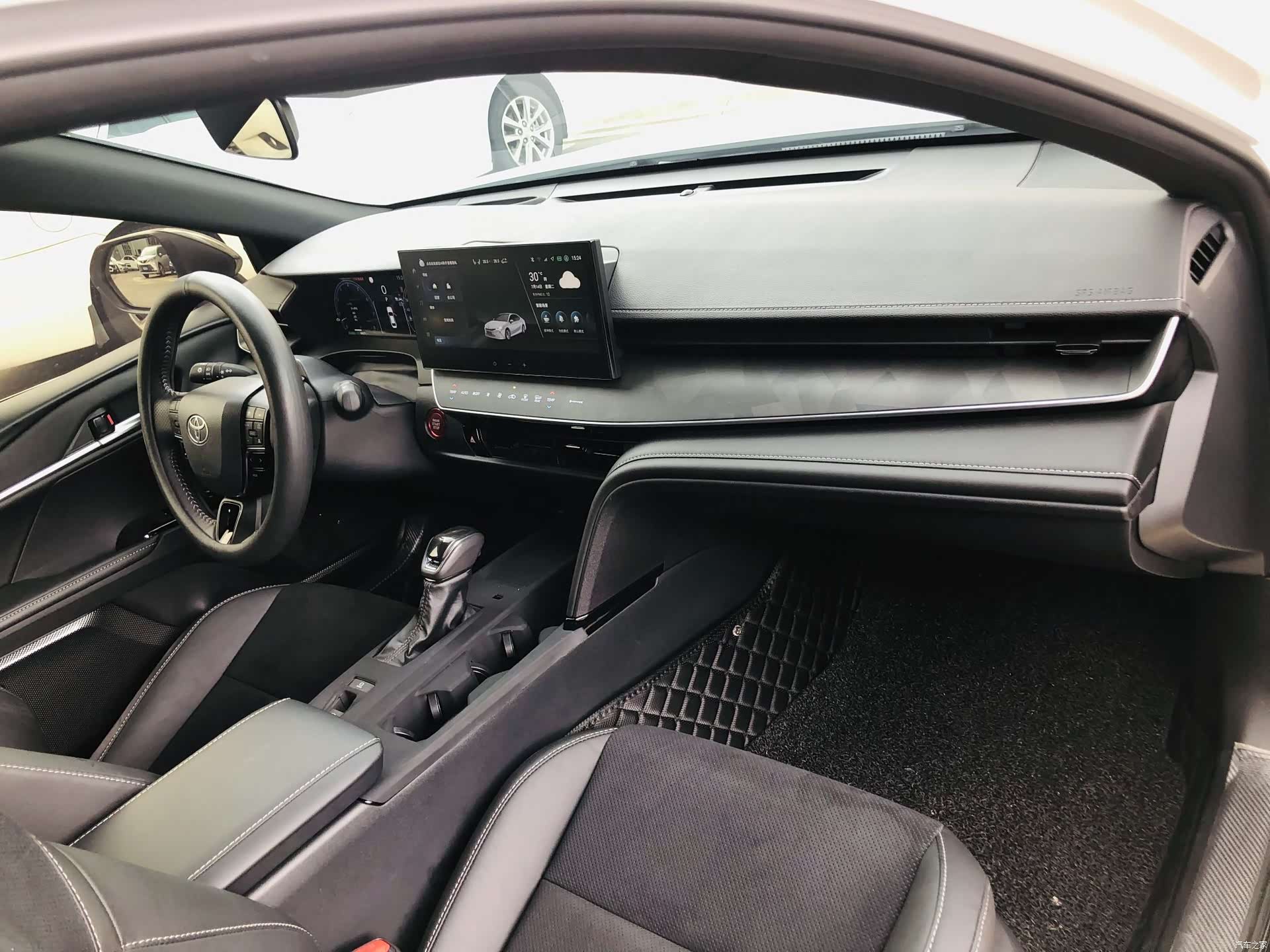 Toyota Camry, 2024 12