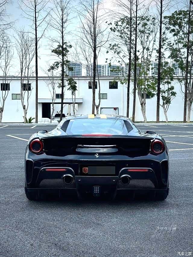 Ferrari 488, 2017 8