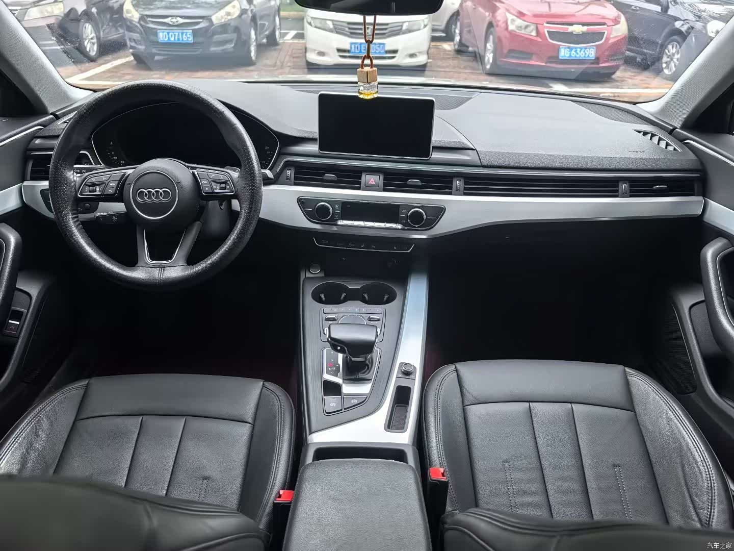 Audi A4L, 2018 8