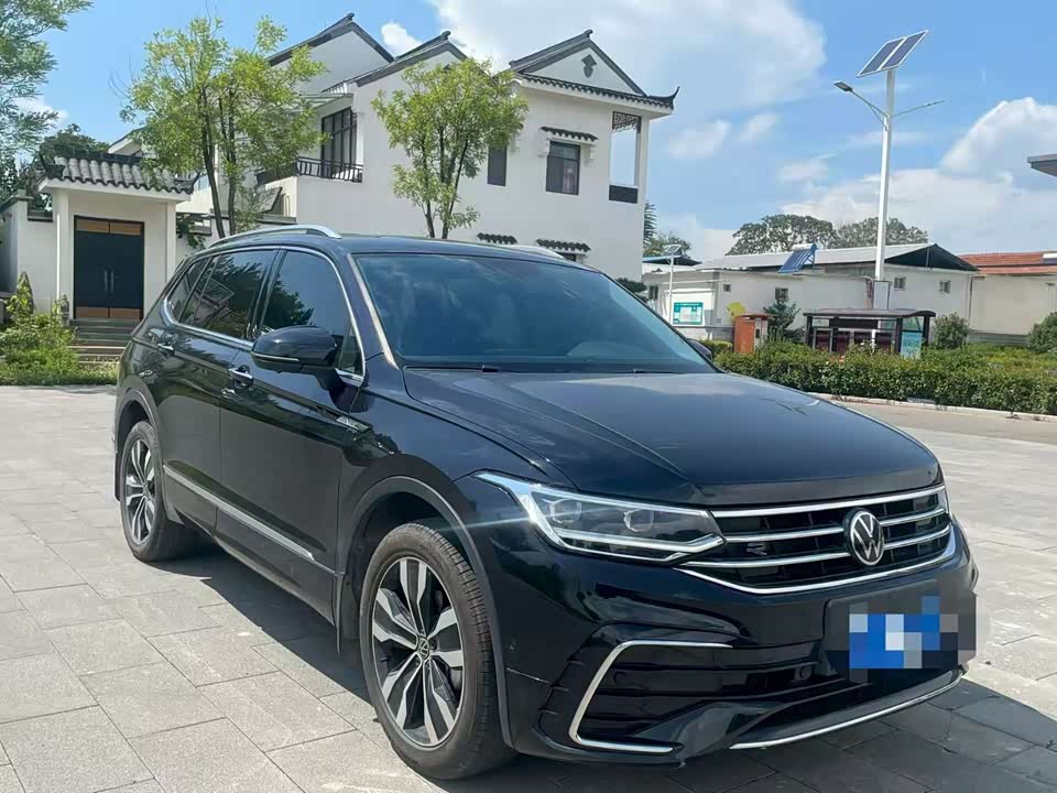 Volkswagen Tiguan L
