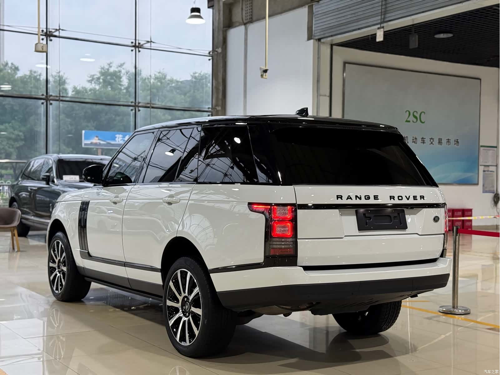 Land Rover Range Rover, 2017 26