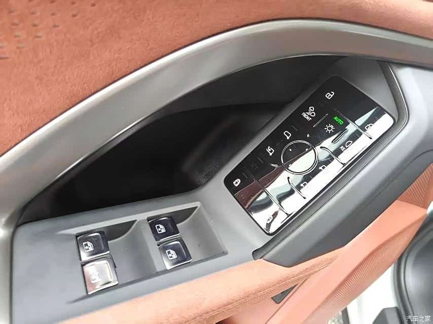 Audi Q5L, 2026 6