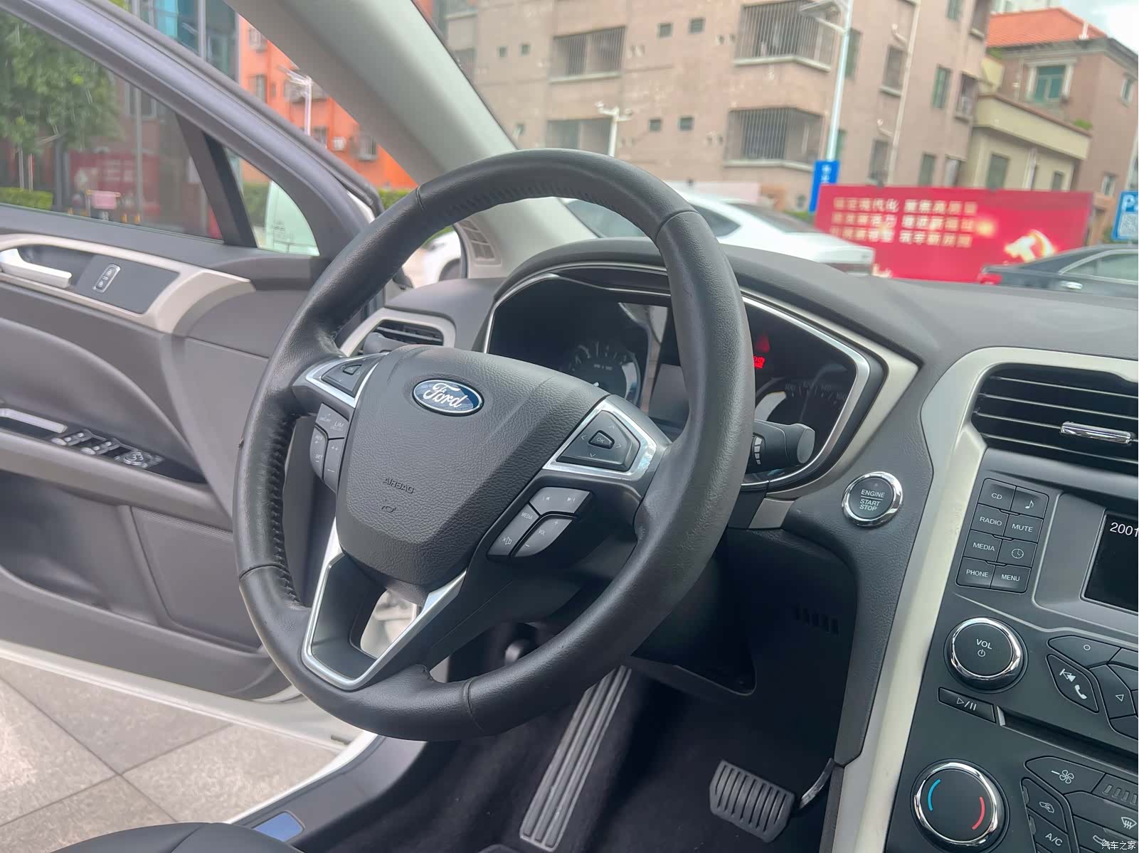Ford Mondeo, 2015 13